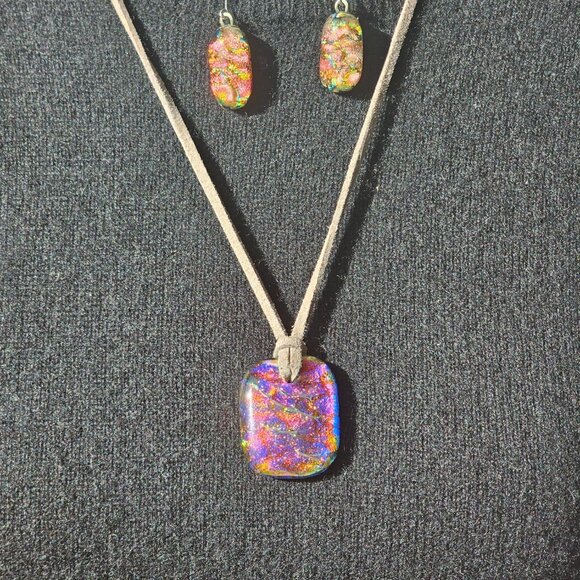 Dichroic Glass Pendant Necklace & Matching Earrings Set 24" - Picture 1 of 5